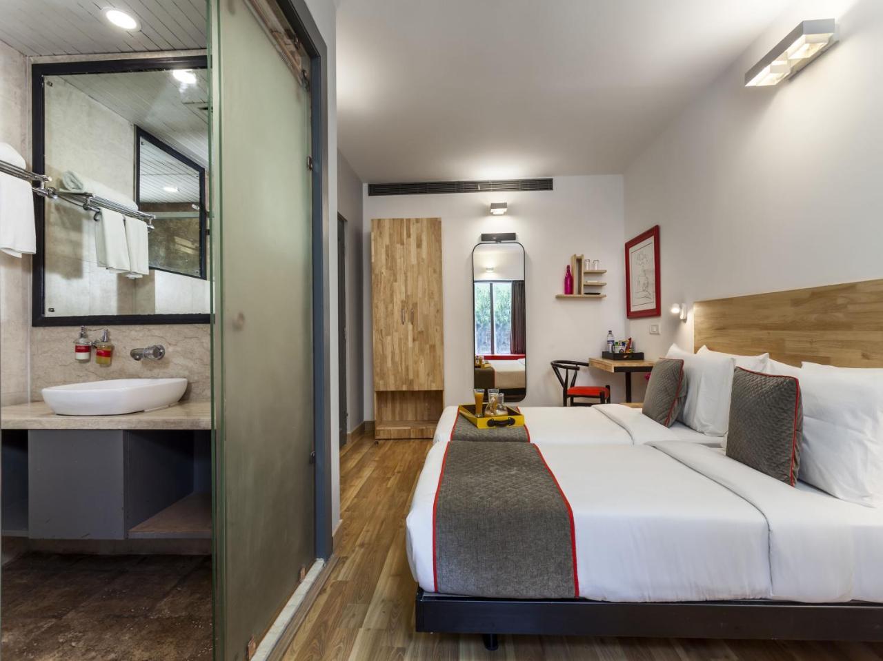 Oyo Townhouse 11 Esplanade Hotell Calcutta Exteriör bild