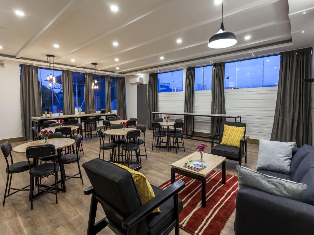 Oyo Townhouse 11 Esplanade Hotell Calcutta Exteriör bild